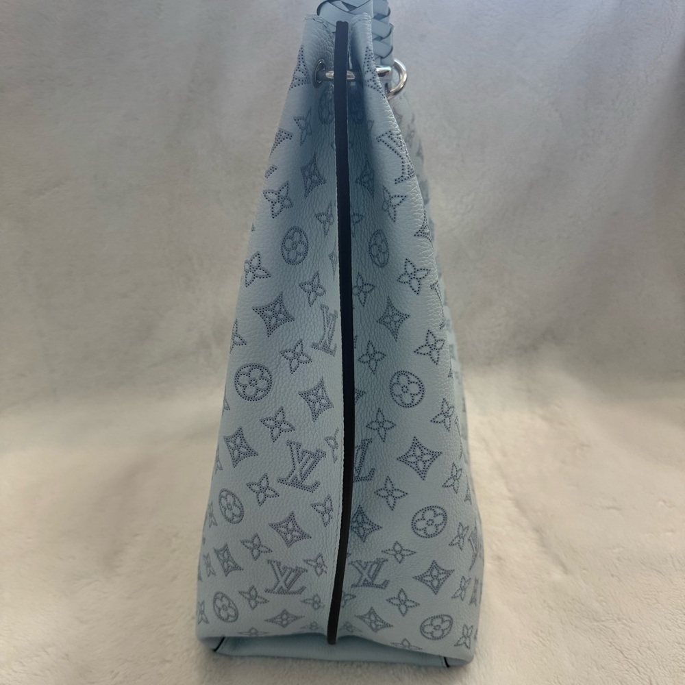 Louis Vuitton Blue Mahina Leather Caramel Bag - Picture 10 of 16